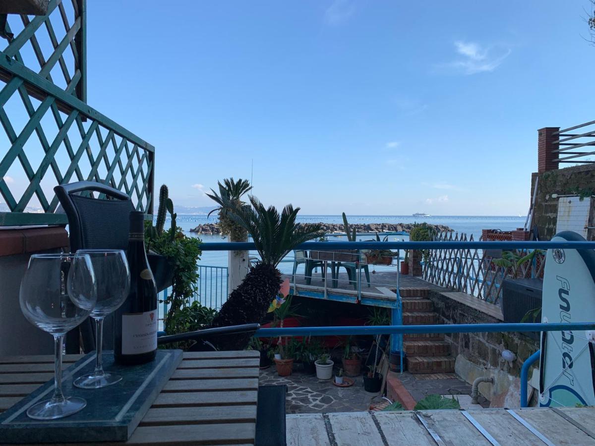 Marevestrum - Incantevole Casa Con Accesso Diretto In Spiaggia Bacoli Zewnętrze zdjęcie